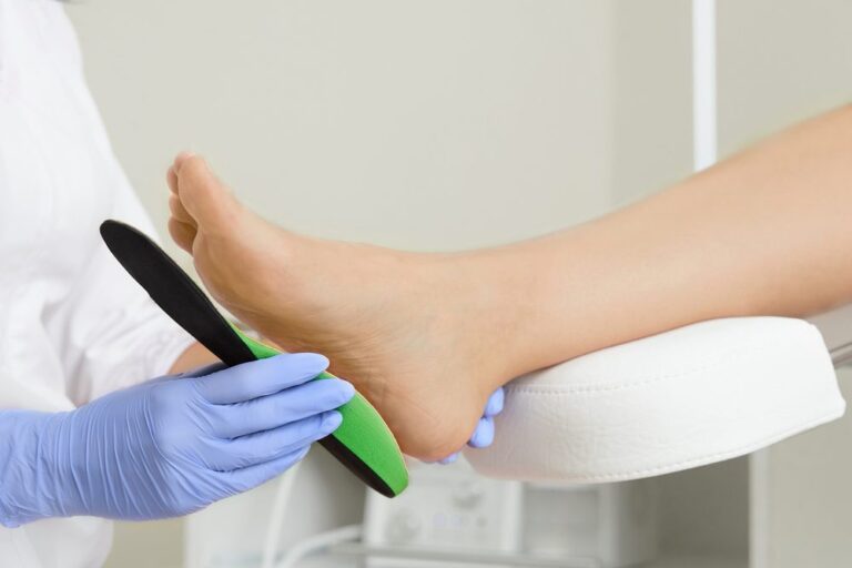 Image de :How to take care of your foot orthotics?